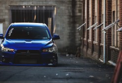 综合前端建站技术解析与应用