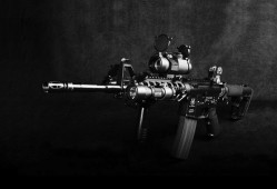 建站过程中的关键技术挑战与解决方案